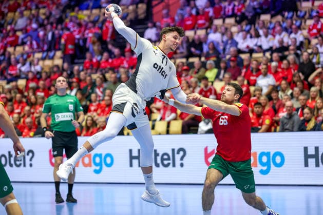 22 01 2026, Handball, Men s EHF EURO 2026, Germany Portugal, Jyske Bank Boxing in Herning, Denmark, Main Round Marko Grgic Germany 71 in a duel against Joao Pedro Vinhas Silva Gomes Portugal 66 Denmark