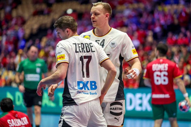 22 01 2026, Handball, Men s EHF EURO 2026, Germany Portugal, Jyske Bank Boxen in Herning, Denmark, Main Round Lukas Zerbe Germany 17 next to Justus Fischer Germany 54 Denmark