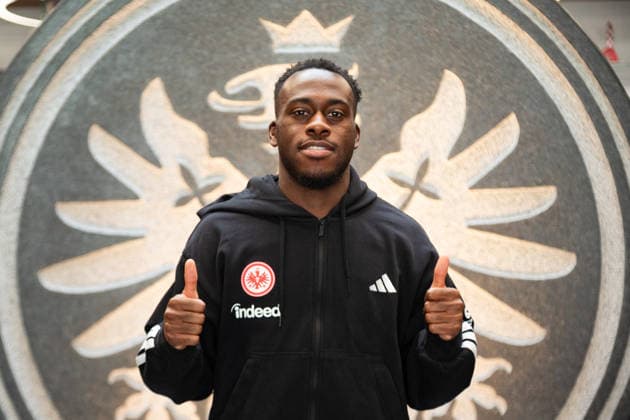 2026.01.22 xvsx Eintracht Frankfurt Pressekonferenz zur Vorstellung von Neuzugangs Arnaud Kalimuendo (Eintracht Frankfurt) v.l., Arnaud Kalimuendo (Eintracht Frankfurt) im Gespräch mit den Journalisten (DFL DFB REGULATIONS PROHIBIT ANY USE OF PHOTOGRAPHS as IMAGE SEQUENCES and or QUASI-VIDEO) *** 2026 01 22 xvsx Eintracht Frankfurt press conference to introduce new signing Arnaud Kalimuendo Eintracht Frankfurt v l , Arnaud Kalimuendo Eintracht Frankfurt in conversation with journalists DFL DFB REGULATIONS PROHIBIT ANY USE OF PHOTOGRAPHS as IMAGE SEQUENCES and or QUASI VIDEO Copyright: JoaquimxFerreira