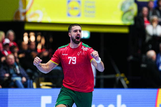Goal celebration Martim Costa Portugal, 79 DEN, Germany vs Portugal, Handball, EHF European Championship 2026, Main Round, Matchday 1, 22 01 2026 DEN, Germany vs Portugal, Handball, EHF European Championship 2026, Main Round, Matchday 1, 22 01 2026 Herning Copyright: xEibner-Pressefoto MarcelxvonxFehrnx EP_MFN