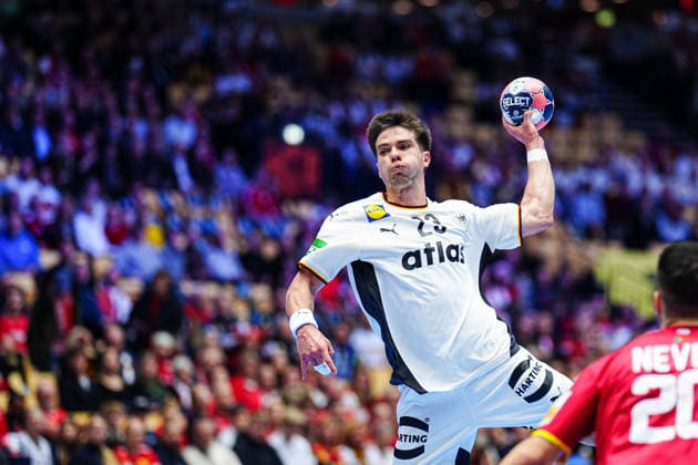 Throw Goal Renars Uscins Germany, 23 DEN, Germany vs Portugal, Handball, EHF European Championship 2026, Main Round, Matchday 1, 22 01 2026 DEN, Germany vs Portugal, Handball, EHF European Championship 2026, Main Round, Matchday 1, 22 01 2026 Herning Copyright: xEibner-Pressefoto MarcelxvonxFehrnx EP_MFN