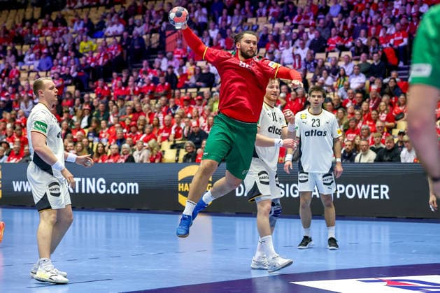 22 01 2026, Handball, Men s EHF EURO 2026, Germany Portugal, Jyske Bank Boxen in Herning, Denmark, Main Round Luis Diogo Sousa Frade Portugal 82 throws on goal Denmark