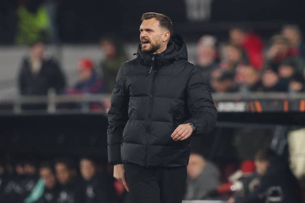 2026-01-22 Feyenoord v SK Sturm Graz - UEFA Europa League, League phase, MD7 ROTTERDAM, NETHERLANDS - JANUARY 22: Headcoach Fabio Ingolitsch of SK Sturm Graz coaches his players during the UEFA Europa League, League phase, MD7 match between Feyenoord and SK Sturm Graz at Stadion Feijenoord on January 22, 2026 in Rotterdam, Netherlands. Rotterdam Stadion Feijenoord Netherlands Content not available for redistribution in The Netherlands directly or indirectly through any third parties. Copyright: xHansxvanxderxValkx