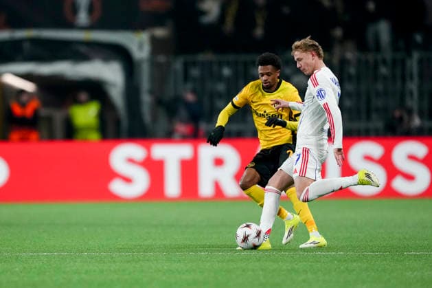 Switzerland UEFA Europa League 2025 26, BSC Young Boys vs Olympique Lyonnais Stadion Wankdorf, Bern Adam Karabec 7 Lyon in duel with Alan Virginius 7 Young Boys Bern Stadion Wankdorf Bern Switzerland Copyright: xKjetilxWaberx