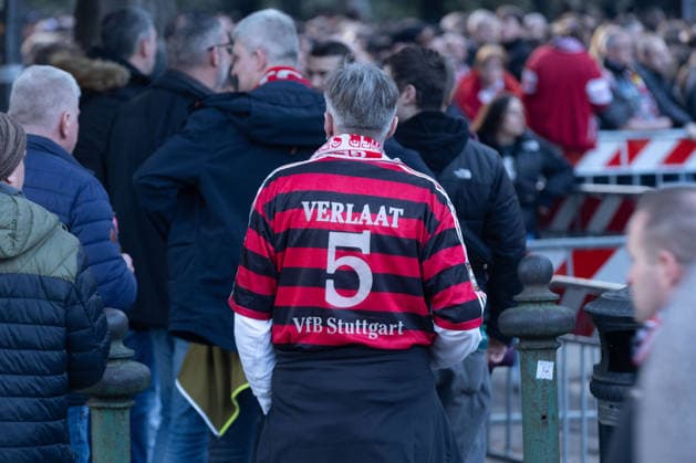 Stuttgart fans gather at Villa Borghese in Rome before the Europa League match between Roma and Stuttgart.  Copyright: xMatteoxNardonex xipa-agency.netx xMatteoxNardonex IPA_Agency_IPA70424283