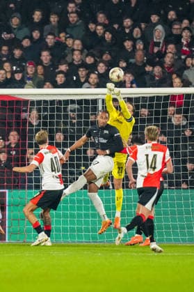 UEFA Europa League: Feyenoord v SK Sturm Graz Rotterdam - Goalkeeper Timon Wellenreuther of Feyenoord during the seventh match of the UEFA Europa League 2025 2026. The match is set between Feyenoord and SK Sturm Graz at Stadion Feijenoord De Kuip on 22 January 2026 in Rotterdam, The Netherlands. Copyright: xYannickxVerhoevenx