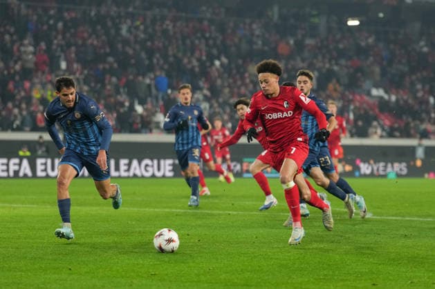 UEFA Europa League SC Freiburg vs Maccabi Tel Aviv, 11 12 2026 Derry Scherhant SC Freiburg, 7 with the ball UEFA Europa League SC Freiburg vs Maccabi Tel Aviv, Europa Park Stadium, 11 12 2026 Copyright: xBEAUTIFULxSPORTS Boscox