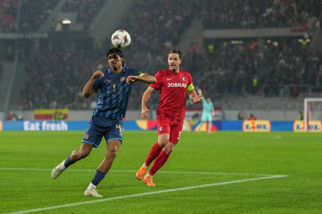 UEFA Europa League SC Freiburg vs Maccabi Tel Aviv, 11 12 2026 Dor Peretz Maccabi Tel Aviv, 42 with a header UEFA Europa League SC Freiburg vs Maccabi Tel Aviv, Europa Park Stadium, 11 12 2026 Copyright: xBEAUTIFULxSPORTS Boscox
