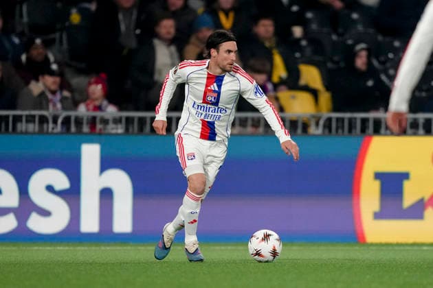 Switzerland UEFA Europa League 2025 26, BSC Young Boys vs Olympique Lyonnais Stadion Wankdorf, Bern Nicolas Tagliafico 3 Lyon in action Bern Stadion Wankdorf Bern Switzerland Copyright: xKjetilxWaberx