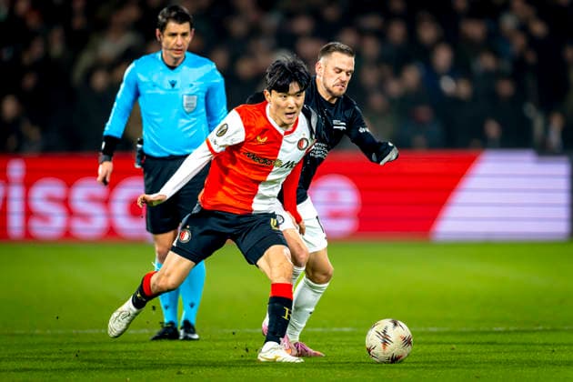 SC Feyenoord Rotterdam midfielder Inbeom wang, SK Sturm Graz midfielder Tomi Horvat during the match SC Feyenoord Rotterdam vs SK Sturm Graz at the for the Europa League League phase Matchday 7 season 2025 2026 in ROTTERDAM, Netherlands on 22 january 2026, photo by Marcel van Dorst EYE4images DeFodi Images