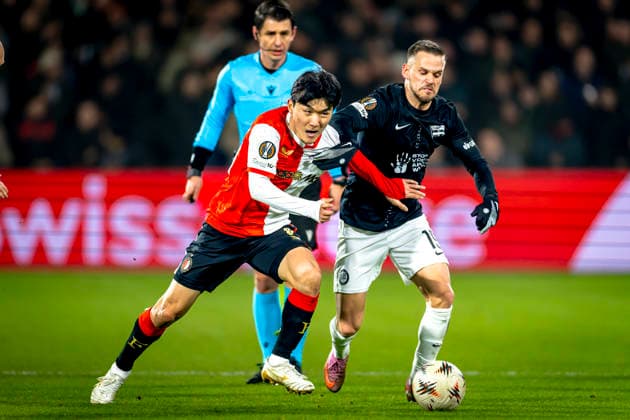 SC Feyenoord Rotterdam midfielder Inbeom wang, SK Sturm Graz midfielder Tomi Horvat during the match SC Feyenoord Rotterdam vs SK Sturm Graz at the for the Europa League League phase Matchday 7 season 2025 2026 in ROTTERDAM, Netherlands on 22 january 2026, photo by Marcel van Dorst EYE4images DeFodi Images