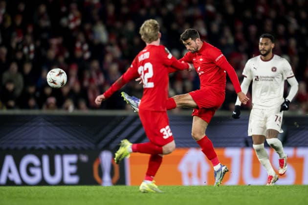 260122 Vetle Dragsnes of Brann during the UEFA Europa League football match between Brann and Midtjylland on January 22, 2026 in Bergen Photo Marius Simensen BILDBYRAN COP 238 MM0054 bbeng fotboll football soccer fotball uefa europa league brann midtjylland  Copyright: MARIUSxSIMENSEN BB260122ZH015