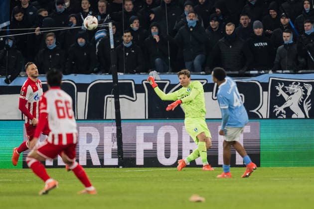 260122 goalkeeper Melker Ellborg of Malmö FF during the UEFA Europa League football match between Malmö FF and Crvena Zvezda on January 22, 2026 in Malmö Photo Petter Arvidson BILDBYRAN kod PA PA1132 fotboll football soccer fotball uefa europa league europa league malmö ff crvena zvezda bbeng röda stjärnan  Copyright: PETTERxARVIDSON BB260122PA124