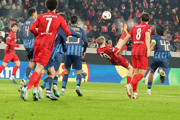22 01 2026, xrekx, Football UEFA Europa League, SC Freiburg Maccabi Tel Aviv v l Niklas Beste SC Freiburg DFL DFB REGULATIONS PROHIBIT ANY USE OF PHOTOGRAPHS as IMAGE SEQUENCES and or QUASI VIDEO Freiburg