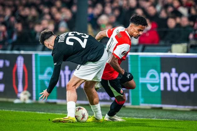 ROTTERDAM , 22-01-2026 , Stadium Feijenoord de Kuip , season 2025 2026 , UEFA Europa League football , match between Feyenoord - Sturm Graz , SK Sturm Graz player Arjan Malic and Feyenoord player Goncalo Albuquerque Borges Feyenoord - Sturm Graz  x200999688x Copyright: