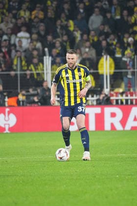 ISTANBUL, TURKEY - JANUARY 22: Milan Skriniar of Fenerbahce controls the ball during the UEFA Europa League 2025 26 League Phase MD7 match between Fenerbahce SK and Aston Villa FC at Fenerbahce Sükrü Saracoglu Spor Kompleksi Chobani Stadium on January 22, 2026 in Istanbul, Turkey. Istanbul Turkey Copyright: xSeskimphotox FBahce-AVilla-220126 (16)