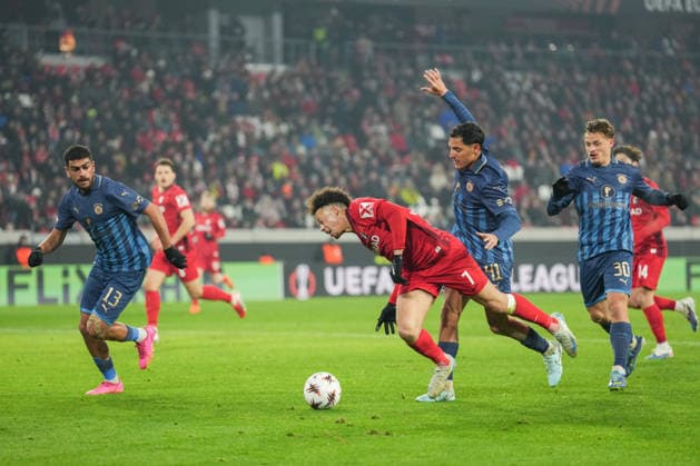 UEFA Europa League SC Freiburg vs Maccabi Tel Aviv, 11 12 2026 Duel between Itay Ben Hamo Maccabi Tel Aviv, 41 and Derry Scherhant SC Freiburg, 7 UEFA Europa League SC Freiburg vs Maccabi Tel Aviv, Europa Park Stadium, 11 12 2026 Copyright: xBEAUTIFULxSPORTS Boscox