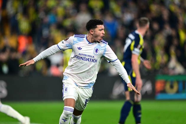 Fenerbahce v Aston Villa - UEFA Europa League ISTANBUL, TURKIYE - JANUARY 22: Aston Villa s Jadon Sancho (19) celebrates after scoring a goal during the UEFA Europa League match against Fenerbahce at Chobani Stadium in Istanbul, Turkiye, on January 22, 2026. Serhat Cagdas Anadolu Istanbul Turkey. Editorial use only. Please get in touch for any other usage.  Copyright: x2026xAnadoluxSerhatxCagdasx