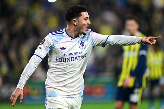 Fenerbahce v Aston Villa - UEFA Europa League ISTANBUL, TURKIYE - JANUARY 22: Aston Villa s Jadon Sancho (19) celebrates after scoring a goal during the UEFA Europa League match against Fenerbahce at Chobani Stadium in Istanbul, Turkiye, on January 22, 2026. Serhat Cagdas Anadolu Istanbul Turkey. Editorial use only. Please get in touch for any other usage.  Copyright: x2026xAnadoluxSerhatxCagdasx