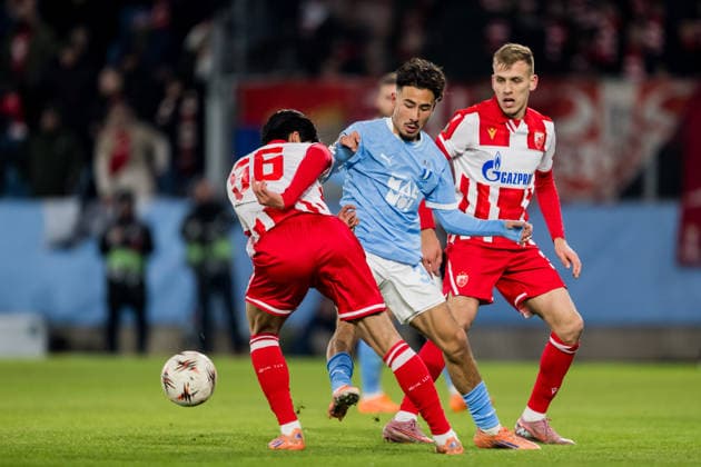 260122 Adrian Skogmar of Malmö FF during the UEFA Europa League football match between Malmö FF and Crvena Zvezda on January 22, 2026 in Malmö fotboll football soccer fotball uefa europa league europa league malmö ff crvena zvezda bbeng röda stjärnan bbauto  Copyright: PETTERxARVIDSON BB260122PA135