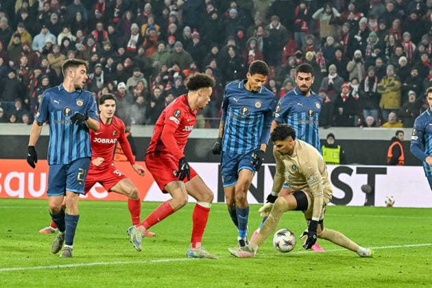Derry Scherhant SC Freiburg, 07 before Roi Mishpati Maccabi Tel Aviv FC, 90 GER, SC Freiburg Maccabi Tel Aviv, Football, Europa League, Matchday 7, Season 2025 2026, 22 01 2026 GER, SC Freiburg Maccabi Tel Aviv, Football, Europa League, Matchday 7, Season 2025 2026, 22 01 2026 Freiburg Copyright: xEibner-Pressefoto ThomasxHessx EP_THS