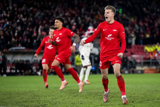 260122 Emil Kornvig of Brann celebrates after scoring 2 2 during the UEFA Europa League football match between Brann and Midtjylland on January 22, 2026 in Bergen Photo Marius Simensen BILDBYRAN COP 238 MM0054 bbeng fotboll football soccer fotball uefa europa league brann midtjylland jubel  Copyright: MARIUSxSIMENSEN BB260122ZQ024