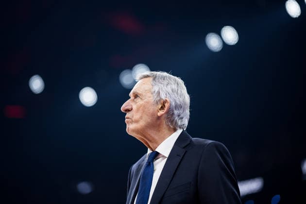 MUNICH, GERMANY - JANUARY 22: Svetislav Pesic (Headcoach FC Bayern Muenchen) during warm up before the Turkish Airlines EuroLeague match between FC Bayern Muenchen vs. Valencia Basket at SAP Garden on round 24 of Turkish Airlines EuroLeague on January 22, 2026 in Munich, Germany. Bavaria Germany Copyright: xSteffiexWunderlx