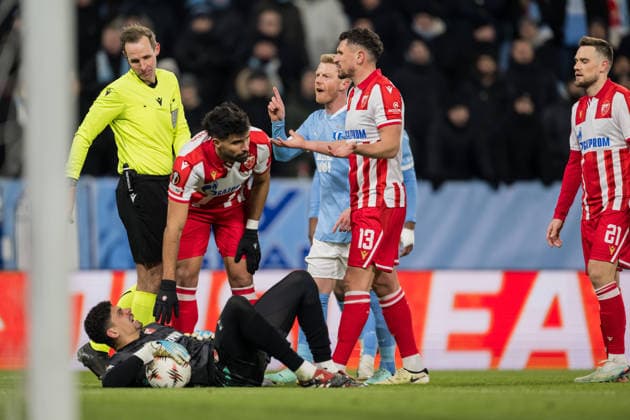 260122 goalkeeper Matheus of Crvena Zvezda and Anders Christiansen of Malmö FF during the UEFA Europa League football match between Malmö FF and Crvena Zvezda on January 22, 2026 in Malmö fotboll football soccer fotball uefa europa league europa league malmö ff crvena zvezda bbeng röda stjärnan bbauto  Copyright: PETTERxARVIDSON BB260122PA153