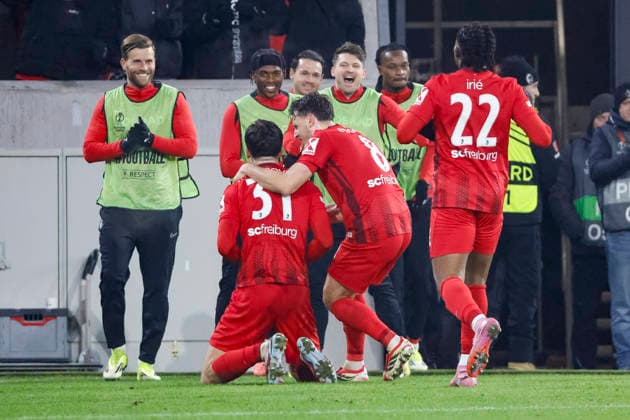 Goal celebration SC Freiburg at 1 0 by Igor Matanovic SC Freiburg, 31 , Germany, Soccer, UEFA Europa League, Matchday 7, 2025 2026, SC Freiburg vs Maccabi Tel Aviv, Europa Park Stadion, Freiburg im Breisgau, 22 01 2026 Freiburg im Breisgau Europa Park Stadion Germany Copyright: xGrantxHubbsx