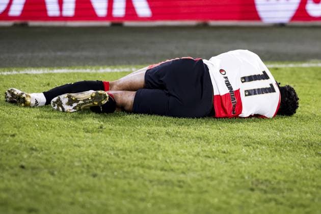 ROTTERDAM - Goncalo Borges of Feyenoord lies injured on the ground during the UEFA Europa League match between Feyenoord and SK Sturm Graz at Feyenoord Stadion de Kuip on January 22, 2026, in Rotterdam, Netherlands. BAS CZERWINSKI ANP UEFA Europa League 2025 26 League Phase MD7 2025-2026 xVIxANPxSportx xxANPxIVx 548261549 originalFilename: 548261549.jpg