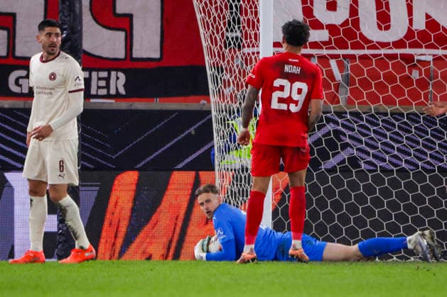 UEFA Europa League SK Brann FC Midtjylland Bergen 20260122 Brann s Noah Holm and FC Midtjylland s goalkeeper Elias OlafssonUEFA Europa League match between SK Brann and FC Midtjylland at Brann Stadium Photo Paul S Amundsen NTB Bergen Norway EDITORIAL USE ONLY RESTRICTED USE FOR BETTING COMPANIES  Copyright: xPaulxS.xAmundsenx xNTBx