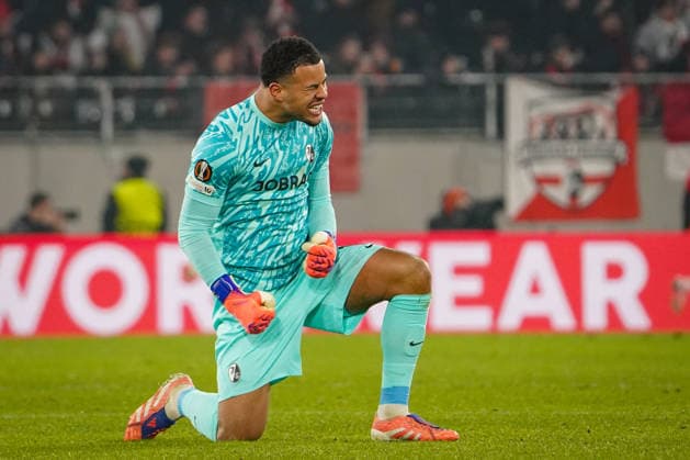Football UEFA Europa League 2025 26, Matchday 7 SC Freiburg vs Maccabi Tel Aviv Europa Park Stadion Freiburg Noah Atubolu SC Freiburg, 01 Goal and goal celebration, joy, emotions, cheers Copyright: xJOERANxSTEINSIEKx