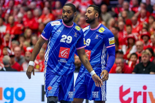22 01 2026, Handball, Men s EHF EURO 2026, France Denmark, Jyske Bank Boxen in Herning, Denmark, Main Round Benoit Kounkoud France 29 Melvyn Richardson France 09 Denmark