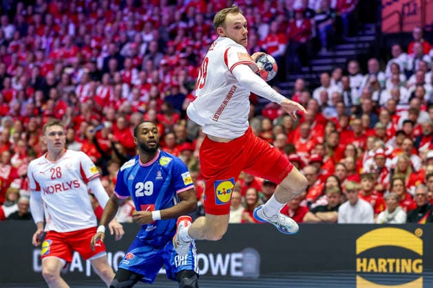 22 01 2026, Handball, Men s EHF EURO 2026, France Denmark, Jyske Bank Boxen in Herning, Denmark, Main Round Mathias Gidsel Denmark 19 throws on goal Denmark