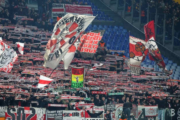 Roma vs Stoccarda supporters (VfB Stuttgart) During the 2025 26 Europa League football match between Roma and Stuttgart on January 22, 2026 at the Stadio Olimpico in Rome. Photo: Roma stadio Olimpico Roma Italia Copyright: xFABIOxSASSOxFabioxSassox Roma Stoccarda2026_01_22Fabio Sasso4543