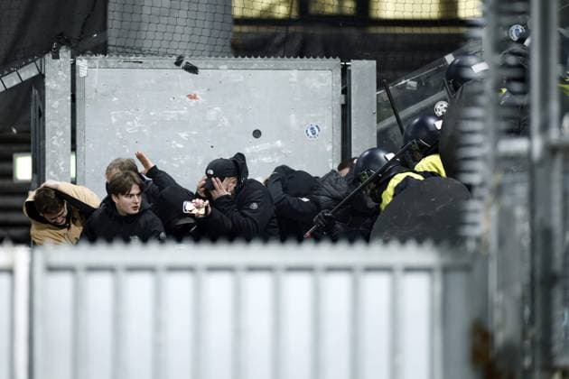 UTRECHT - The Mobile Unit clears the away section of Genk supporters before the UEFA Europa League match between FC Utrecht and KRC Genk at the Galgenwaard Stadium on January 22, 2026, in Utrecht, Netherlands. ROBIN VAN LONKHUIJSEN ANP UEFA Europa League 2025 26 League Phase MD7 2025-2026 xVIxANPxSportx xxANPxIVx 548266986 originalFilename: 548266986.jpg
