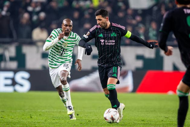 FERENCVAROS - PANATHINAIKOS Julio Romao of Ferencvaros and Tasos Bakasetas of Panathinaikos during the league phase of UEFA Europa league football match between Ferencvarosi TC and Panathinaikos FC. Groupama Arena, Ferencvaros Arena, Budapest, Hungary, January 22, 2026. Photo by Branislav Racko Copyright: xx 080A6336
