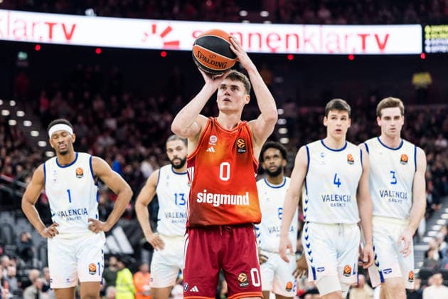 MUNICH, GERMANY - JANUARY 22: Neno Dimitrijevic (FC Bayern Muenchen, 0) shoots from the freethrow line during the Turkish Airlines EuroLeague match between FC Bayern Muenchen vs. Valencia Basket at SAP Garden on round 24 of Turkish Airlines EuroLeague on January 22, 2026 in Munich, Germany. Bavaria Germany Copyright: xSteffiexWunderlx