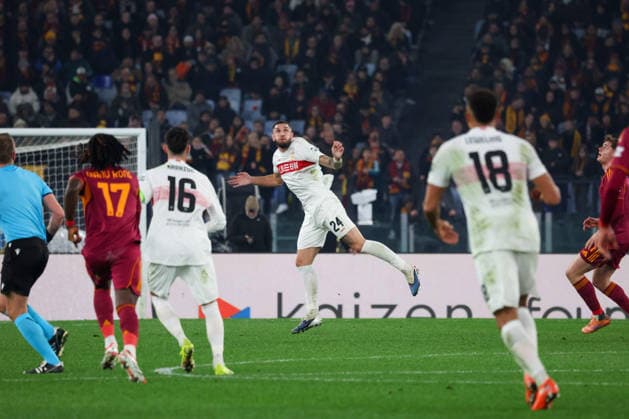 Roma vs Stoccarda Jeff Chabot (VfB Stuttgart) During the 2025 26 Europa League football match between Roma and Stuttgart on January 22, 2026 at the Stadio Olimpico in Rome. Photo: Roma stadio Olimpico Roma Italia Copyright: xFABIOxSASSOxFabioxSassox Roma Stoccarda2026_01_22Fabio Sasso4659
