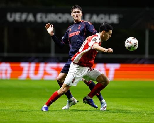 Diego Rodrigues of Sporting Braga and Nicolo Savona of Nottingham Forest Braga v Nottingham Forest, UEFA Europa League, Group Stage, Football, Braga Municipal Stadium, Braga, Portugal - 22 Jan 2026Braga Braga Municipal Stadium Portugal EDITORIAL USE ONLY No use with unauthorised audio, video, data, fixture lists, club league logos or live services. Online in-match use limited to 120 images, no video emulation. No use in betting, games or single club league player publications. Copyright: xRubenxAlbarran Shutterstockx 16348423z