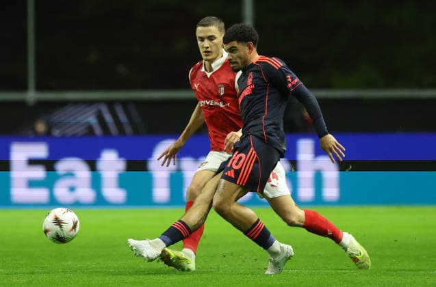POR: Sporting de Braga-Nottingham Forest-EuropaLeague-22 January 2026 Morgan Gibbs-White of Nottingham Forestn action during the UEFA Europe League, Phase League, Matchday 7, between Sporting Club de Braga and Nottingham Forest at Stadium Municipal of Braga on January 22, 2026 in Braga (Portugal) (Photo by Luis de la Mata SportPix Sipa USA) Braga Stadium Municipal of Braga Braga Portugal Copyright: xLuisxdexlaxMatax xsportPix.org.ux