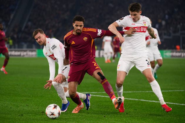 Maximilian Mittelstadt of Stuttgart, Devyne Rensch of AS Roma and Ramon Hendriks of Stuttgart compete for the ball during the UEFA Europa League 2025 2026 football match between AS Roma and Vfb Stuttgart at Stadio Olimpico in Rome (Italy), January 22, 2026. AndreaxStaccioli