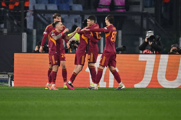 CALCIO - UEFA Europa League - AS Roma vs VfB Stuttgart Niccolo Pisilli of A.S. Roma celebrates after scoring the goal of 1-0 during the UEFA Europa League phase day 7 football match between between A.S. Roma and VfB Stuttgart 1893 at the Olympic Stadium on January 22, 2026 in Rome, Italy. Rome Italy  Copyright: xIPAxSport ABACAx