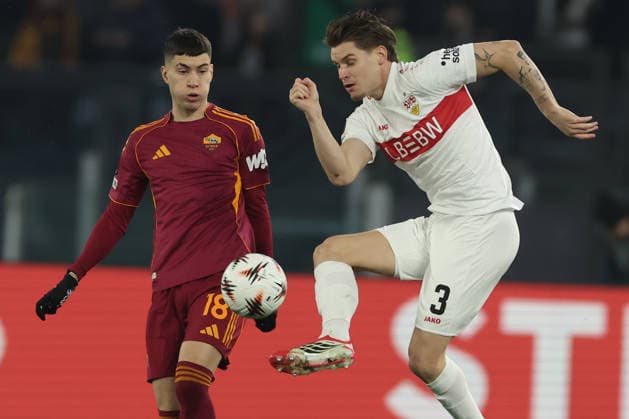 AS Roma v VfB Stuttgart - UEFA Europa League 2025 26 League Phase MD7 Roma s Matias Soule and Ramon Hendriks of Stuttgart play during the UEFA Europa League 2025 26 League Phase MD7 match between AS Roma and VfB Stuttgart at Stadio Olimpico in Rome, Italy, on January 22, 2026 Rome Lazio Italy  Copyright: xCiroxDexLucax originalFilename:deluca-asromavv260122_npWd3.jpg