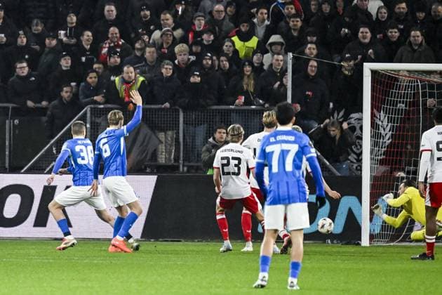 Genk s Daan Heymans with an attempt on goal during a soccer game between Dutch soccer club FC Utrecht and Belgian KRC Genk, on Thursday 22 January 2026 in Utrecht, Netherlands, the seventh game (out of 8) in the league phase of the UEFA Europa League competition. TOM GOYVAERTS TomxGoyvaerts  x157821439x