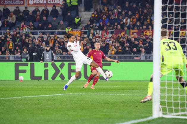 January 22, 2026, Roma, Roma, Italia: Lorenz Assignon (VfB Stuttgart) During the 2025 26 Europa League football match between Roma and Stuttgart on January 22, 2026 at the Stadio Olimpico in Rome..Photo: Roma Italia - ZUMAs236 20260122_aap_s236_110 Copyright: xFabioxSassox