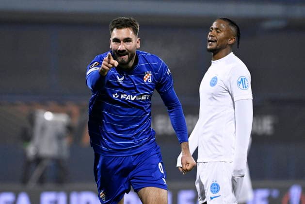 Croatia, Zagreb, 220126. Maksimir Stadium. Football match of the 7th round of the UEFA Europa League, Dinamo - FCSB. In the photo: Dinamo celebration, goal scored by Dion Drena Beljo. Photo: Damir Krajac CROPIX Zagreb Croatia Copyright: xxDamirxKrajacx dinamo_fcsb44-220126