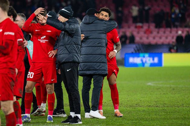 260122 Head coach Freyr Alexandersson and Noah Holm of Brann after the UEFA Europa League football match between Brann and Midtjylland on January 22, 2026 in Bergen Photo Marius Simensen BILDBYRAN COP 238 MM0054 bbeng brann football fotball fotboll midtjylland soccer uefa europa league  Copyright: MARIUSxSIMENSEN BB260122ZD044