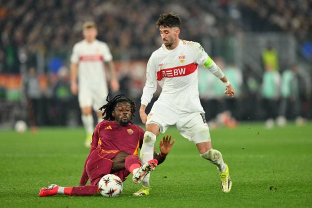 AS Roma v VfB Stuttgart - UEFA Europa League ROME, ITALY - JANUARY 22: AS Roma s Manu Kone (L) in action against Stuttgart s Atakan Karazor (R) during the UEFA Europa League match between AS Roma and Stuttgart at Stadio Olimpico in Rome, Italy, on January 22, 2026. Claudio Pasquazi Anadolu Rome Italy. Editorial use only. Please get in touch for any other usage.  Copyright: x2026xAnadoluxClaudioxPasquazix