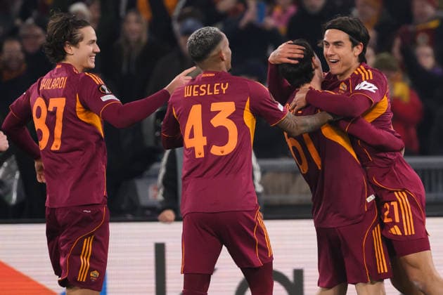 Niccolo Pisilli of AS Roma celebrates with Paulo Dybala and team mates after scoring the goal of 2-0 during the UEFA Europa League 2025 2026 football match between AS Roma and Vfb Stuttgart at Stadio Olimpico in Rome (Italy), January 22, 2026. AndreaxStaccioli